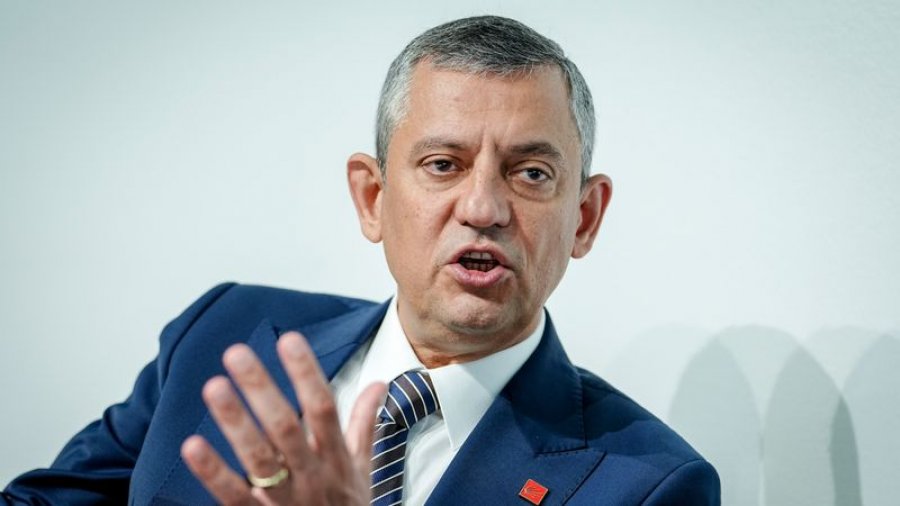 Turqia arreston 13 persona pasi gjykata shkarkoi kreun e partisë opozitare