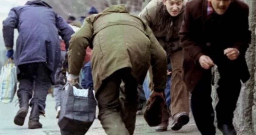 Gazetari kroat publikon një dokument të noterizuar: Dëshmitari akuzon Vuçiqin se ka gjuajtur personalisht mbi civilët në Sarajevë