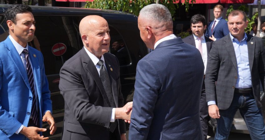 Delegacioni i kongresistëve amerikanë në Preshevë: Ka probleme reale mes shqiptarëve dhe Serbisë