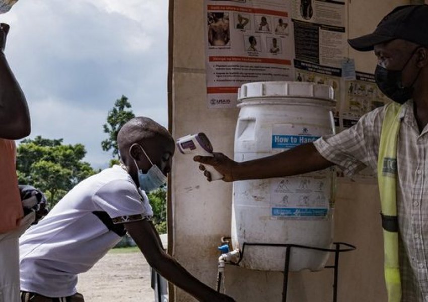 Pse po përhapet Ebola?